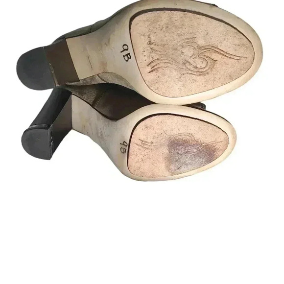 Jean Michelle Cazabat booties - Picture 5 of 5